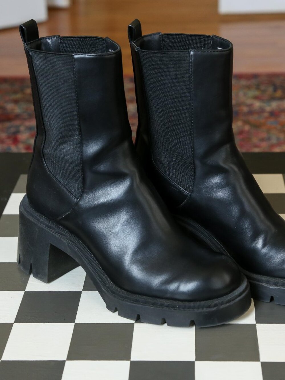 Zara Lug Sole Platform Chelsea Boots, Size US 7 / EU 37